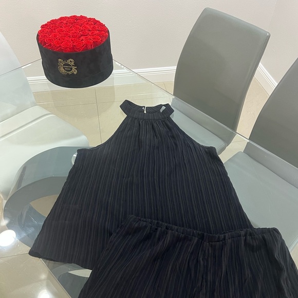 SHEIN Plus black Halter Top & Shorts outfit size 1XL - Picture 4 of 7